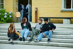 Både kjønnspoeng og kjønnskvoter ved opptak til høyere utdanning har blitt heftig diskutert i det siste. Illustrasjonsbildet er studenter fra Universitetet i Bergen (UiB), ved studiestart i fjor. (Foto: Eivind Senneset for UiB. Bildet kan ikke benyttes uten tillatelse.)