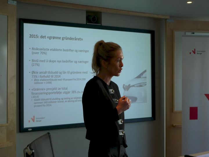 Administrerende direktør Anita Krohn Traaseth presenterer Innovasjon Norges årsrapport for 2015. Foto: Bernt Ellingsen