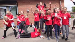 Klasse 4B ved Ambjørnsrød skole i Fredrikstad.