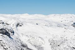 I Hemsedal er det skikjøring fra tre topper. Som her fra Roni. Foto: Ola Matsson