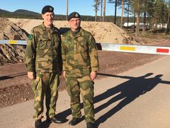 Fra venstre Geir Erik Olsen fra Forsvarsbygg og Tor Åge Tøsdal i Forsvaret.