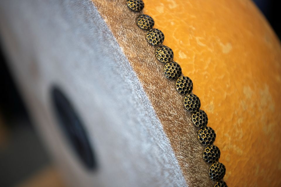 Detalj av «På leting etter Mukamusaba – En eksperimentell opera» under produksjon (2025). 