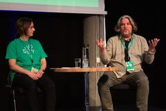 Gunhild Rikstad og Bjørnar Sellæg, som begge har vært på skoleturné i DKS med et kulturarv-konsept, delte sine erfaringer med de fremmøtte.