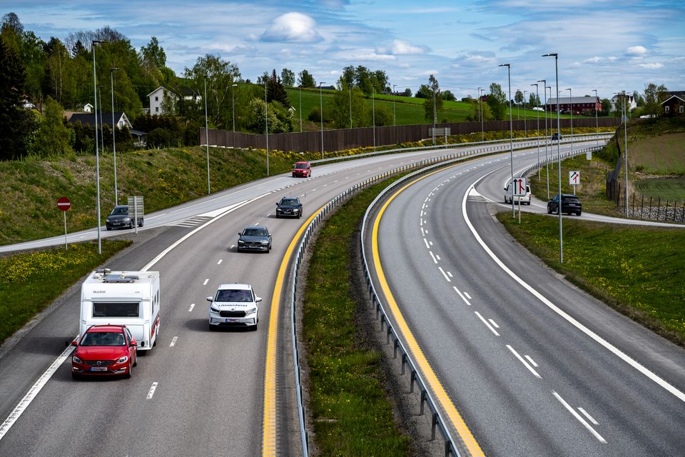 Trafikk på motorveg_Bård Asle Nordbø Statens vegvesen.jpg