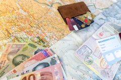 Reiser og opplevelser preger privatøkonomien neste år. Ifølge den store reiseundersøkelsen skal en av fire nordmenn ha høyere feriebudsjett i 2017 enn i 2016.