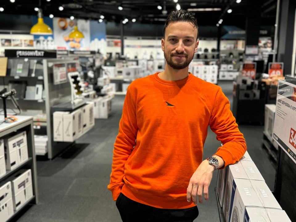 Danial Bhatti, salgssjef for småelektrisk