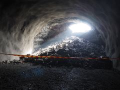 Første lysglimt i tunnelen