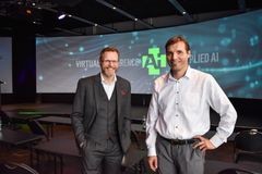 Tomas Nordlander og Kjell Reidar Mydske under AI+.