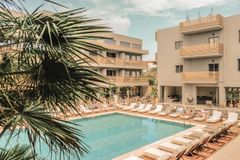 Thomas Cook og Vinggruppen har så langt i år åpnet 11 nye hotell, og ytterligere 20 hotell er på trappene i løpet av 2019. Her fra det nye konseptet Cook’s Club.
