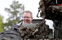 - Utvikling av norsk forsvarsteknologi er viktig for vår forsvarsevne, sier forsvarsminister Bjørn Arild Gram. Foto: Forsvaret