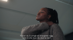 Muskel- og skjelettplager er den vanligste årsaken til sykefravær og frafall fra arbeidet. Å forebygge muskel- og skjelettplager er derfor viktig både for arbeidstakerens helse, for virksomheten og for samfunnet. (Illustrasjonsfoto fra Arbeidstilsynets kampanjefilm.)