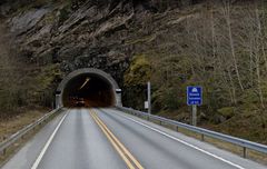 Det vert ytterlegare trafikksikring ved Dalseidtunnelen på E16. Foto: Google Street View