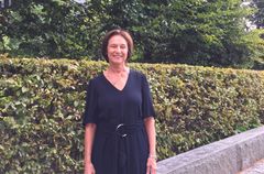 – Eg vil oppmode unge studentar til å velje statistikk. Det er ein veldig morosam jobb der du både får utfordra hjernen og samarbeida med mange ulike ekspertar, seier Sylvia Richardson, som er ny æresdoktor ved UiO. Foto: Åsmund H. Eikenes/UiO
