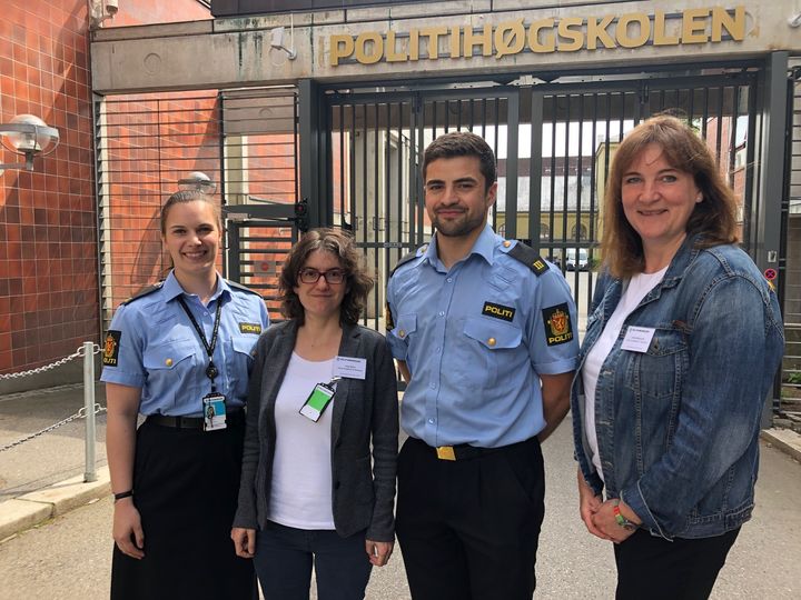 Andrea Marquardt og Folke Müller fra Internasjonalt kontor ved politiutdanningen i Niedersachsen ser frem til å motta de to politistudentene fra Politihøgskolen på jobbutplassering i sommer.