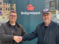 Norges Hytteforbund inngår samarbeidsavtale med Boligmappa. Her er Erik Vigeland,Markeds- og kommunikasjonssjef i Boligmappa med Trond G. Hagen, Styreleder i Norges Hytteforbund.