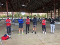 Det norske triatlonlandslaget er på plass for race brief i Valencia. Fotograf: Sportssjef Arild Tveiten (fritt bruk av bilde)