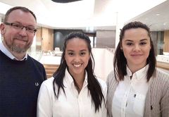 Starter opp i Ålesund. Daglig leder Svein Malmedal, Abigail Panganiban og Theresa Bjørnhaug i Frende Forsikring Salgssenter Ålesund.