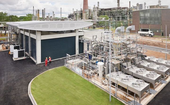 Anlegget er fedigstilt og klar til å produsere grønt hydrogen som er viktig for fremtidens energisystemer. Bilde: Refhyne.eu