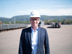 Administrerende direktør i Innovasjon Norge, Håkon Haugli, der Freyr bygger batterifabrikk i Mo i Rana. Foto: Mo Industripark