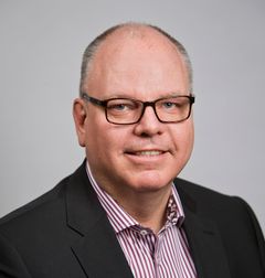 Fredrik Wallenstad er ansatt som ny markedsdirektør i Moelven Timber.