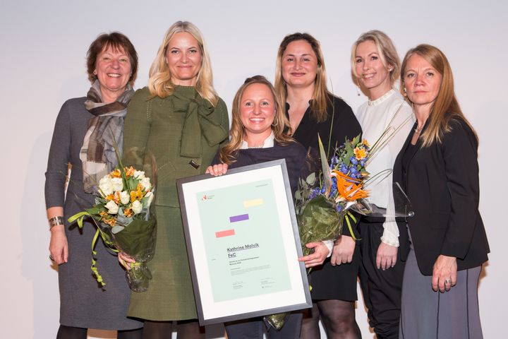 Ordfører i Oslo, Marianne Borgen, H.K.H. Kronprinsesse Mette-Marit, gründer og vinner av Female Entrepreneur 2016, Kathrine Molvik, statssekræter Dilek Ayhan, adm. dir i Innovasjon Norge Anita Krohn Traaseth og fung. daglig leder for DOGA, Anne Lisæth
Schøyen. Foto: Charlotte Wiig