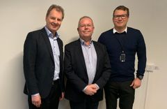 Structor Bergen AS blir en del av Asplan Viak. Fv: Øyvind Mork, administrerende direktør Asplan Viak, Bjørn Horn, daglig leder Structor Bergen og Per Christian Randgaard, direktør Bygg og Infrastruktur Asplan Viak. Foto: Asplan Viak