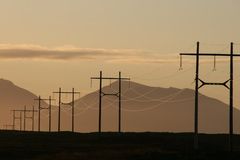 – Det er et alvorlig problem at det gis 50 ganger mer til akutt strømstøtte enn tiltak som får ned strømforbruket, sier Truls Gulowsen, leder i Naturvernforbundet.
