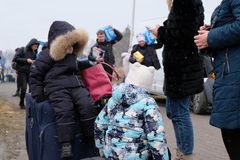 Ukrainske barn og mødre på flukt til Polen (Foto: UNICEF)
