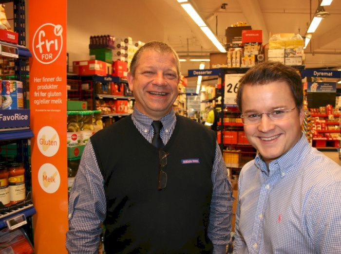 Kjøpmann Jan Tore Berg og markedssjef Stig Eriksson, REMA 1000