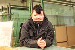 Julie Rekstad har bestått fagprøve og inngår nå i kunnskapsteamet til Riis Glass og Metall i Trondheim.
