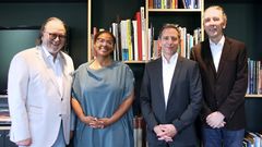 After signing the contract (from left to right):
Koos Hussem (CEO & President, Founder of X-CAGO), Natascha Thomas (Deputy Managing Director of PMG Presse-Monitor), Ingo Kästner (Managing Director of PMG Presse-Monitor) and Erik Hommersom (CTO X-CAGO).
all rights: PMG Presse-Monitor GmbH