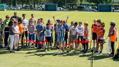 Byråd for Kultur, idrett og frivillighet, Rina M. Hansen, foretok den formelle åpningen. Her med barn fra Bjølsen skole. Foto: Tove Lauluten