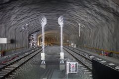 Lyssignal i nye Ulriken tunnel som åpner i desember 2020. Foto: Ivan Duric, Bane NOR