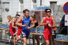 Henrik Hodne Eliassen under EM i Quarteira tidligere i år. Foto: World Triathlon