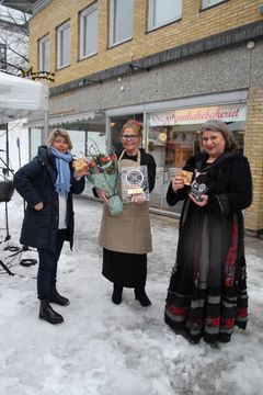 Nina Sundquist, Anita Lomnes og ordfører Anita Ihle Steen