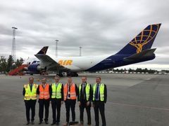 Fra venstre: Trond Ørjan Olsen (DHL), Øyvind Hasaas (Lufthavndirektør, Oslo lufthavn), Frank Appel (CEO Deutsche Post), Martin Langaas (Direktør cargo, Avinor), Henk Venema (Senior Vice President, DHL Global Forwarding), Hans Buhl Østergaard (DHL)