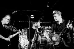 Ola Kvernberg, Stian Carstensen og Ole Morten Vågan - tilbake i Førde med sin eminente gammalgrass-musikk! Foto: Andreas Ulvo