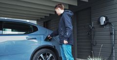 Flere enn 80 prosent av dagens bensin- og dieselbilister har mulighet til å lade der de bor.