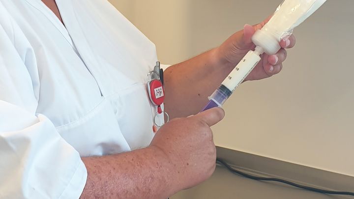 Bodø-bedriften Anue utvikler en beholder som skal sikre kvaliteten på donormelken og forenkle prosessen fra giver til barn. De er en av bedriftene i Nordland som har fått betydelig støtte fra Innovasjon Norge i år. Foto: Anue