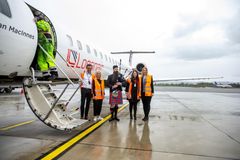 Avinor-teamet ønsker Loganair velkommen til Flesland