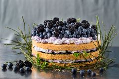 Bløtkake, oppskrift: https://brodogkorn.no/oppskrift/blotkake/ Foto: brodogkorn.no