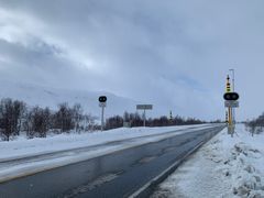 Den nye bommen ved Grotli på rv. 15 kan korte ned kolonnekjøringa over Strynefjellet med 15 kilometer. (Foto: Eli Ramstad, Statens vegvesen)