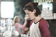 FRA 13 ÅR: Fra det året du fyller 13 år må du ha frikort eller skattekort hvis du tjener egne penger. Du klarer deg med frikort hvis du i løpet av året ikke tjener mer enn frikortgrensen på 55.000 kroner.