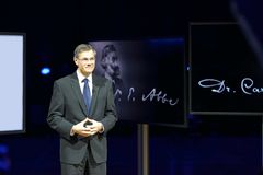 ZEISS Group President and CEO Dr. Karl Lamprecht during the virtual event to mark ZEISS' 175th anniversary at the Volkshaus in Jena (©ZEISS). / Editorial use of this picture is free of charge. Please quote the source: "obs/Carl Zeiss AG"