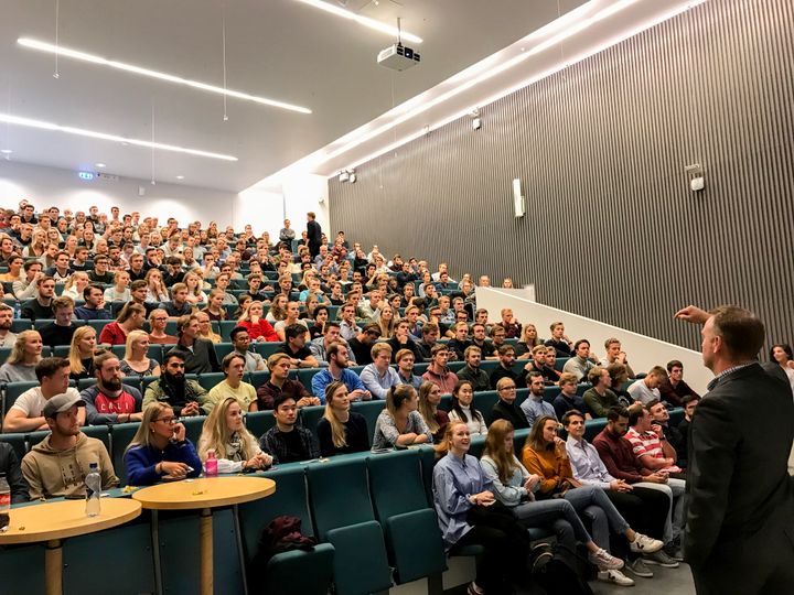 AF lanserer kampanje for å tiltrekke seg flere nyutdannede til bygg- og anleggsbransjen