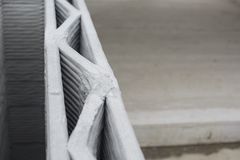 3D-printing kan gjøre hele verdikjeden for bygging digital, men utviklingen går for sakte, syns forskere. Illustrasjon: Shutterstock