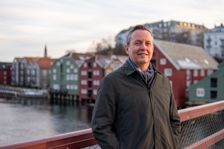 Erlend Angelfoss leder Danske Banks filial i Norge, som trass i utfordrende markedsforhold gjennom 2022 leverte gode resultater - Foto: Danske Bank/Tonje Bua