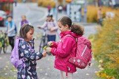 Foreldre og barn må få bedre muligheter til å gi innspill til hvordan skoleveiene kan bli tryggere, mener NAF. (Foto: NAF)