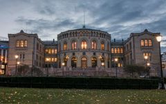 RAPPORT: Onsdag 17. januar legges det frem resultater fra spørreundersøkelse blant norske politikere. Foto: Stortinget