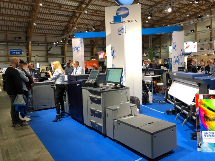 Accurio  C6100 fikk mye interesse på Konica Minoltas stand.